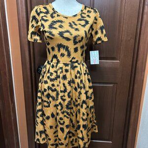 LulaRoe Amelia size M Dress